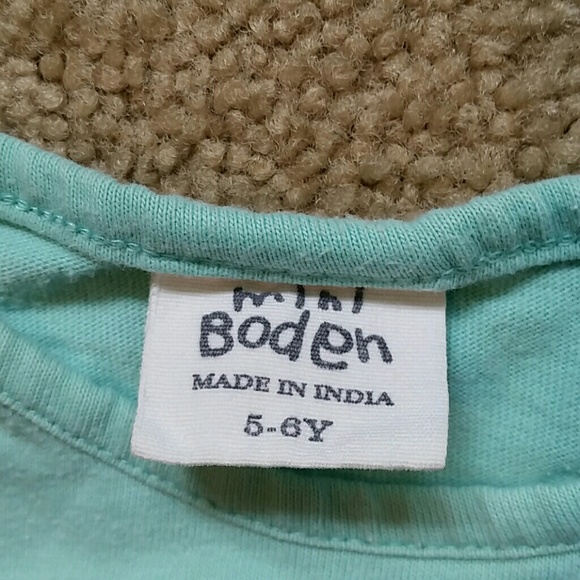 Mini Boden seahorse tee, size 5-6 yrs - Picture 3 of 4